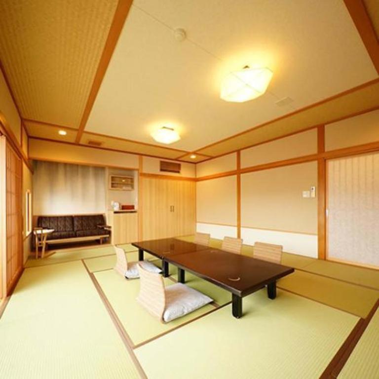 Tsukino Sumika Atami Juraku Hotel Exterior photo